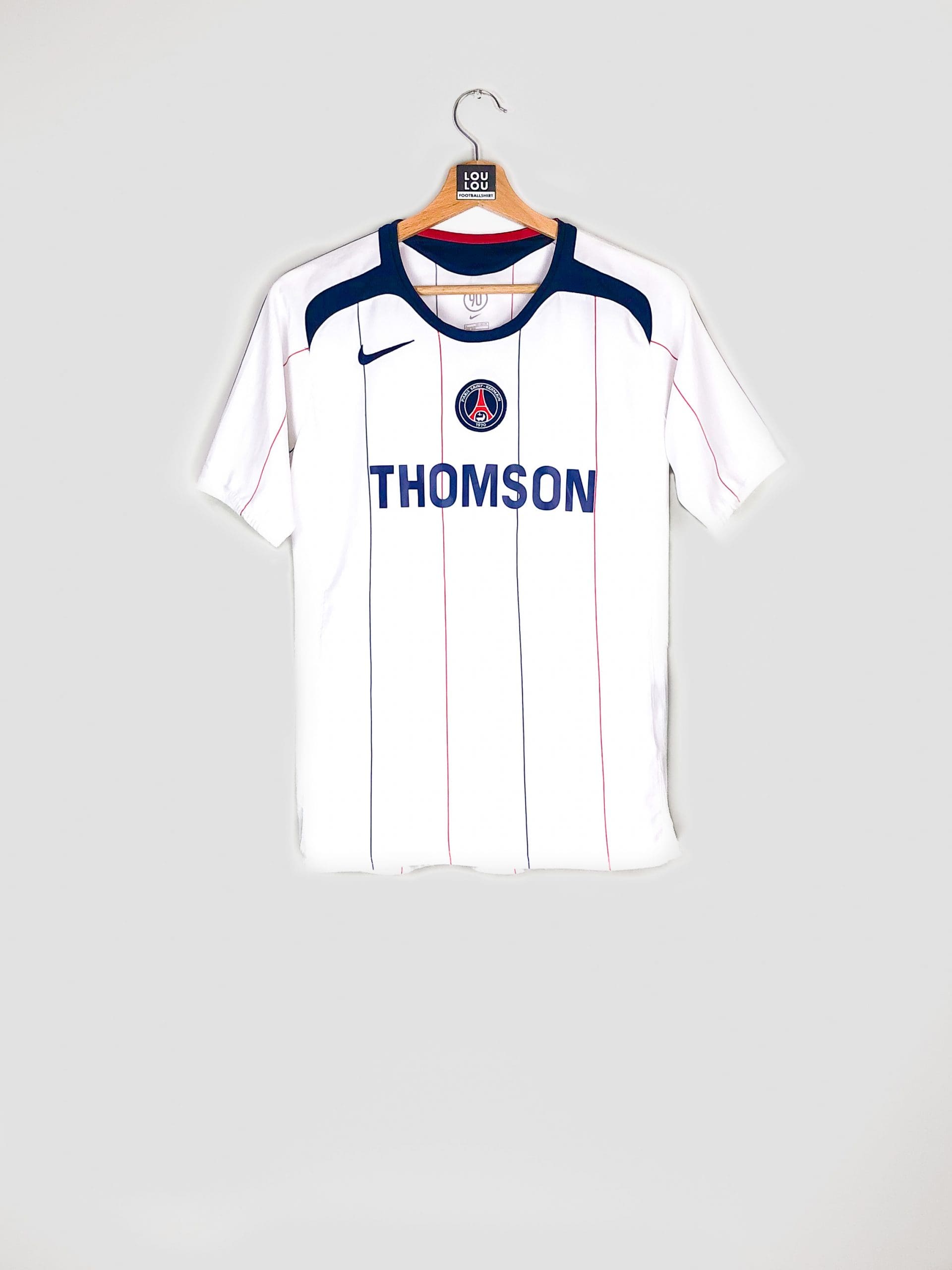 Retro home football football shirt Paris Saint-Germain PSG 2005-2006