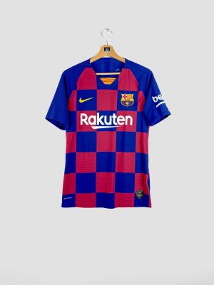 Vue de face du maillot domicile du FC Barcelone 2019-2020, version authentique VaporKnit aux couleurs bleu et grenat