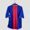 Maillot de foot vintage du PSG domicile, porté à l’époque du sponsor Opel. Une pièce rétro incontournable pour les fans de football et de l’histoire du club parisien.