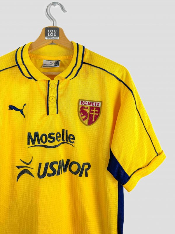 Maillot de foot vintage jaune Puma du FC Metz 1999-2000 porté en Division 1