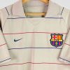 Vue de face du maillot rétro Barça 2003-2004, époque Ronaldinho au Camp Nou