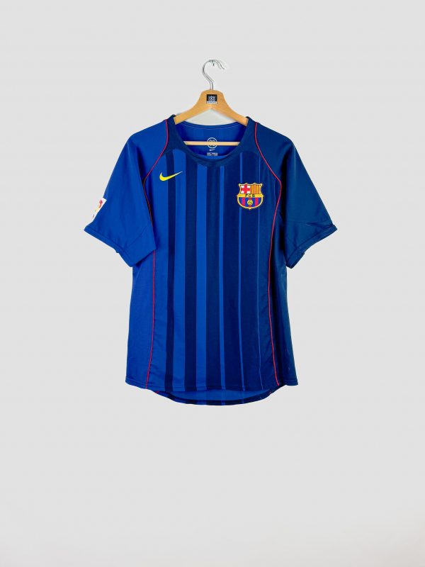 Maillot domicile vintage Barça années 2000 floqué « Deco 20 », collection maillots de foot vintage.