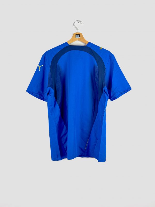 Maillot collector de l’équipe d’Italie de 2006 (Coupe du Monde), bleu et or, flocage rétro, logo Puma.